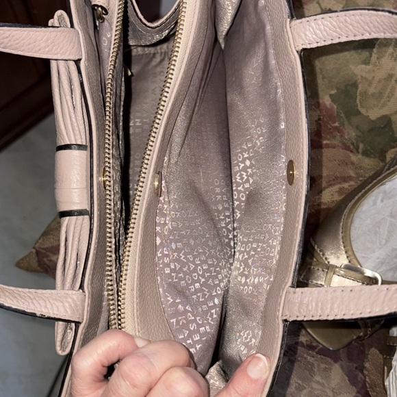 Kate Spade  Satchel  Crossbody bag pebbled leather  pinkish gray  bowfront  EUC - Picture 15 of 16